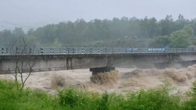 बाढीपहिरो