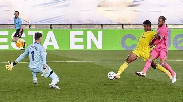 Cadiz score the winner against Real Madrid