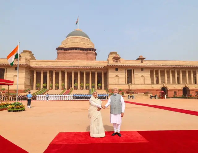 একাধিক কারণে ভারত-বাংলাদেশের দ্বিপাক্ষিক সমরক গুরুত্বপূর্ণ বলে মনে করেন বিশেষজ্ঞরা। 