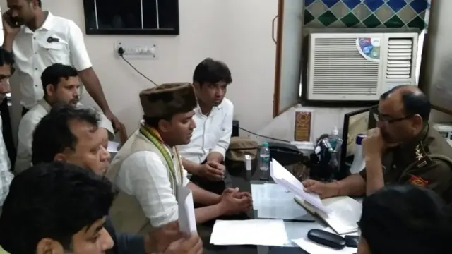 పోలీసులు