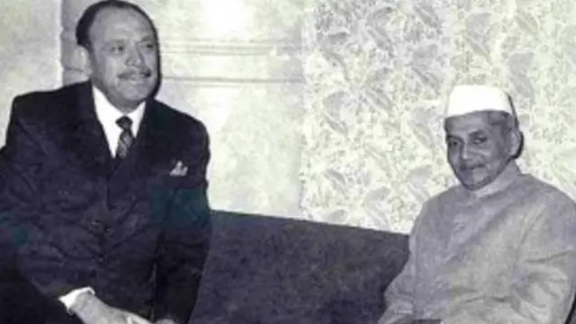 शास्त्री