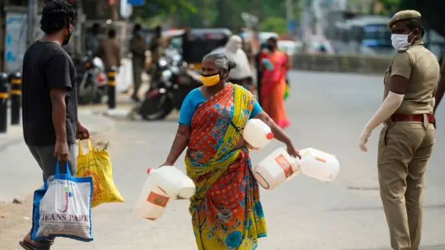 கொரோனா வைரஸ் ஊரடங்கு. சுகாதாரப் பணி.