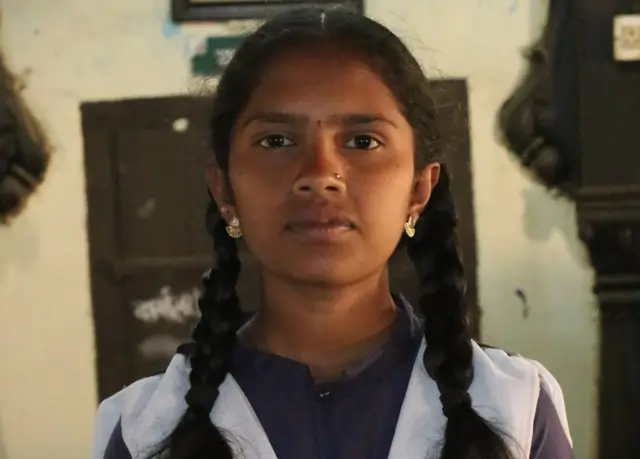 શાળના વિદ્યાર્થીનીની તસવીર