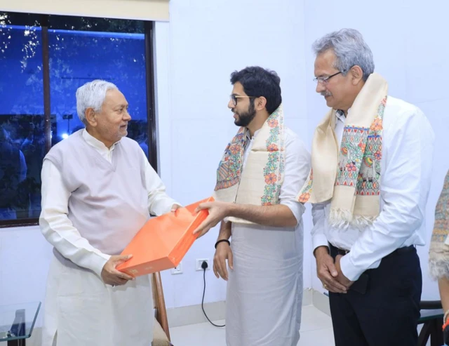 नीतीश कुमार और आदित्य ठाकरे