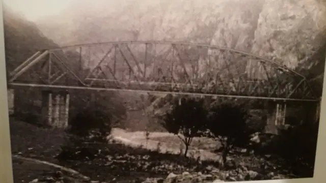 Drugi svetski rat, četnici, partizani, most