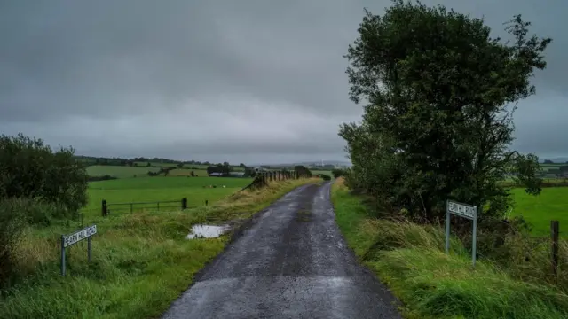 Сейчас граница в Ирландии выглядит вот так