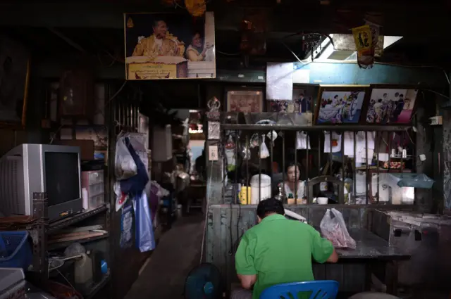 ในหลวง รัชกาลที่ 9 king rama 9