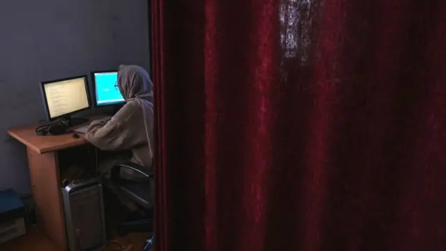 محدودیت رسانه ها افغانستان در افغانستان