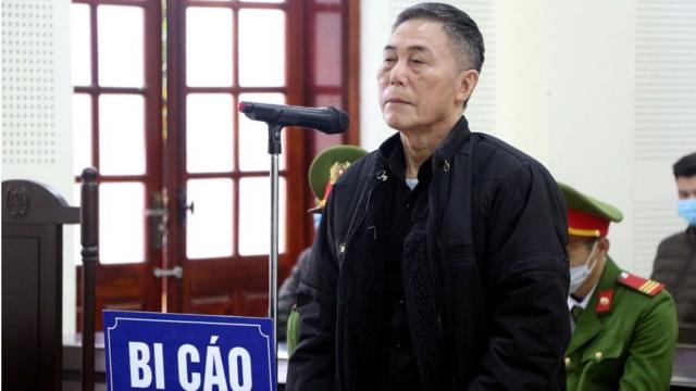 Nhà thơ bất đồng chính kiến Trần Đức Thạch trong phiên sơ thẩm ngày 15/12/2020