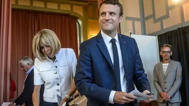 ফ্রান্সের রাজনীতির পট বদলে দিয়েছেন ইমানুয়েল ম্যাক্রন