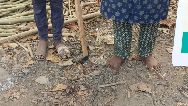 गेल्या दोन वर्षापासून लोंढे कुटुंबीय आणि पोलीस महानगरपालिका आणि स्थानिक असा संघर्ष सुरू आहे. 