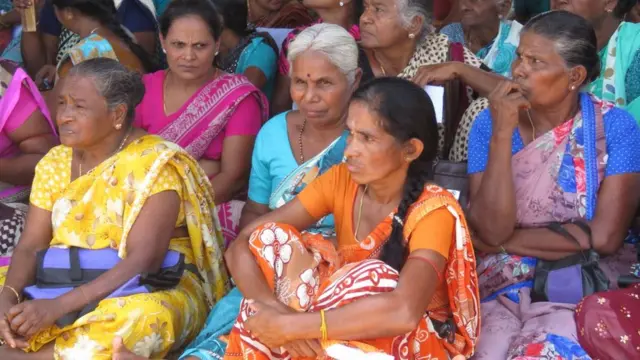 சிங்கள குடியேற்றத்தை எதிர்த்து முல்லைத்தீவில் மக்கள் போராட்டம்