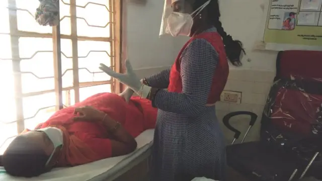 పీ‌హెచ్‌సీ సిబ్బంది