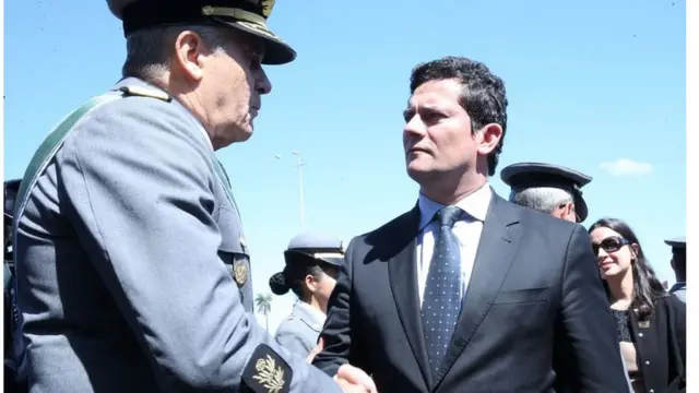 Sérgio Moro participaestrela roletacerimônia do Dia do Exército