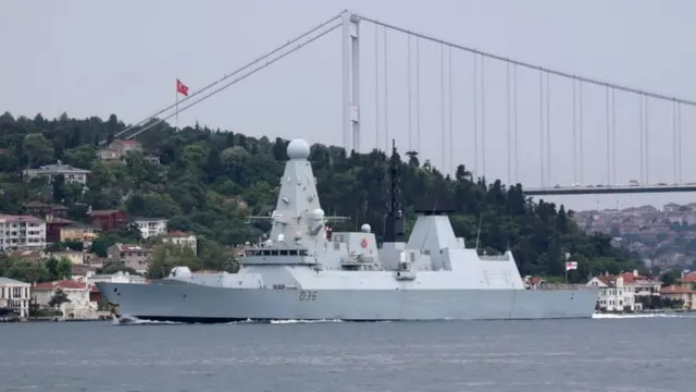 Britaniyanın Defender esminesi, İstanbul 2014-cü il