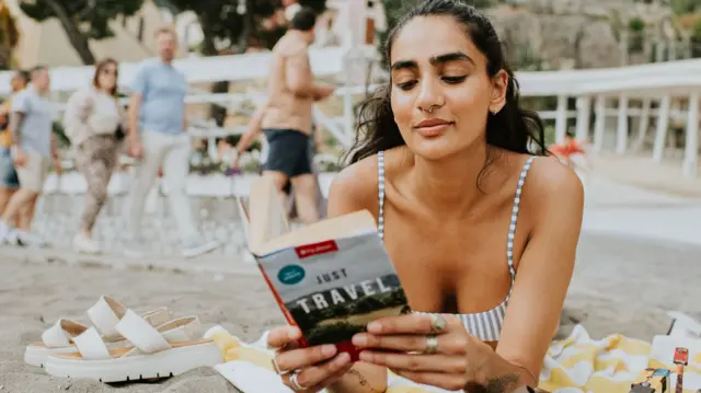 நூல்கள், வாசிப்பு, டிஜிட்டல் சாதனங்கள், குழந்தைகள் 