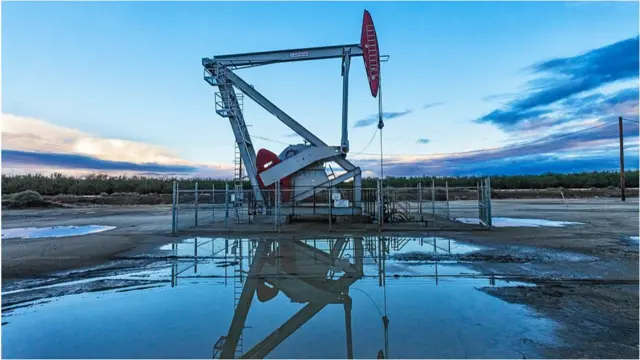 石油是全球最赚钱的产业之一,大量的股息分红进入普通人的退休金账户。