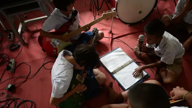 วงดนตรี โรงเรียนวัดลาดประทุมคงคาราม