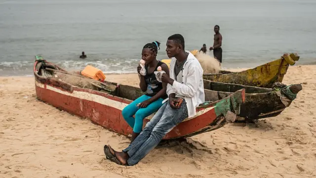 village de London CABINA, Angola :