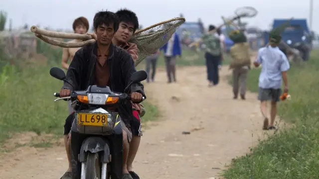 ผู้ชายจีนในแถบชนบท ยิ่งหาคู่ครองยาก