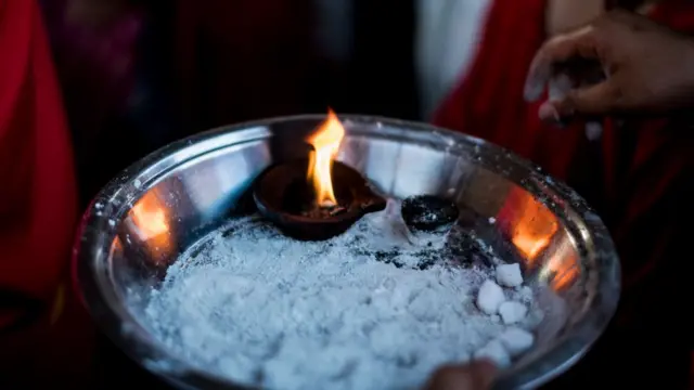 యువతి హత్య