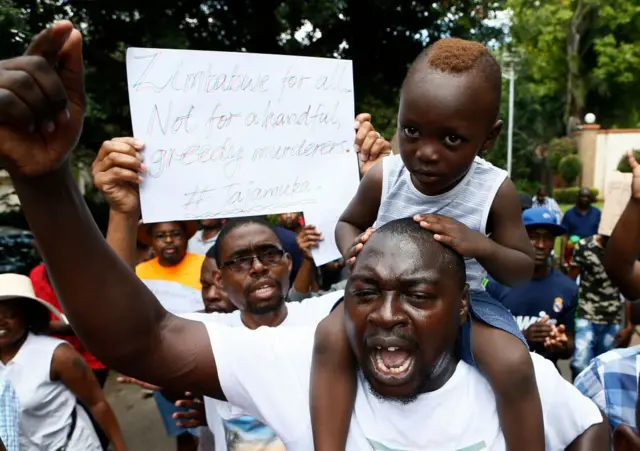 Опозиціонери