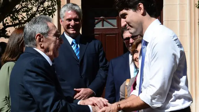 Justin Trudeau đã gặp Chủ tịch Raul Castro