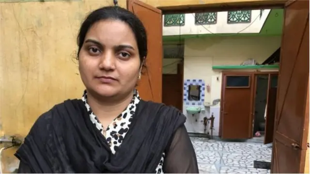 আতিয়া সাবরি 'কিভাবে একজন মানুষ মুখে তালাক দিয়ে দিতে পারে?