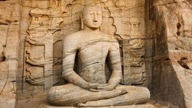 இலங்கையின் சுற்றுலாத்துறை வரலாறு காணாத அளவு வீழ்ச்சி