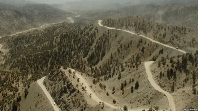 अफगाणिस्तानच्या गार्देझ-खोश्त हायवेचं 2007 साली टिपलेलं दृश्य.