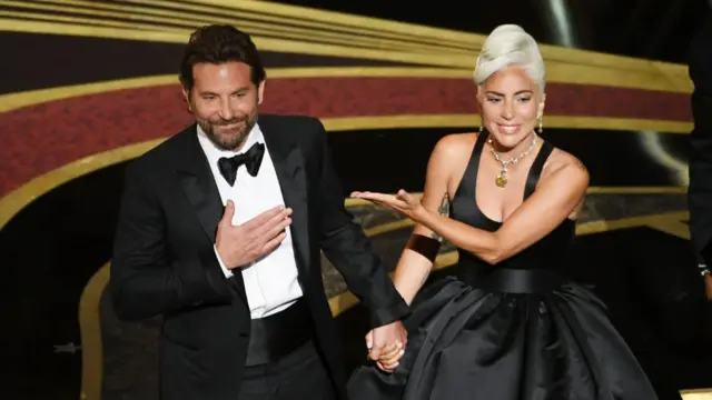 بریڈلی کوپر اور لیڈی گاگا