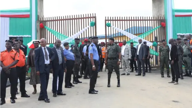 Aworan ipade apapọ ẹgbẹ PDP