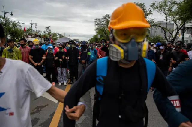 การชุมนุมที่ใช้ชื่อว่า "ทวงอำนาจคืนราษฎร" ของ "แนวร่วมธรรมศาสตร์และการชุมนุม"