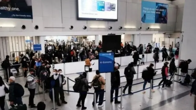 বিমান বন্দর।