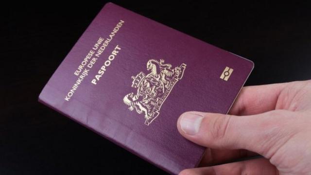 第一本有第三性別選項的荷蘭護照