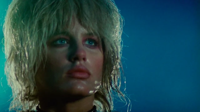 Daryl Hannah como Pris