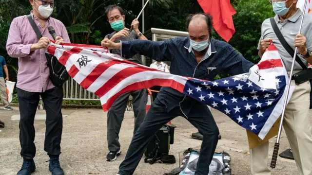 Protesters wey dey against Pelosi visit