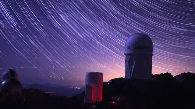 O Instrumento Espectroscópicocasa de apostas traducaoEnergia Escura (Desi, na siglacasa de apostas traducaoinglês) está localizado na cúpula do telescópio Mayall, no Kitt Peak Observatory, no Arizona (EUA)