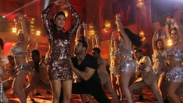 John Abraham wuxuu ka mid yahay jileyaasha ugu caansan dunida