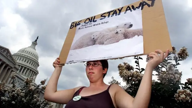 Protesta contra la apertura de la Reserva