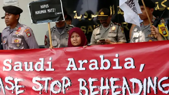 Cakarta'da idama karşı gösteri