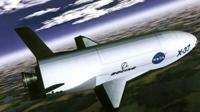 (بوينغ إكس 37)