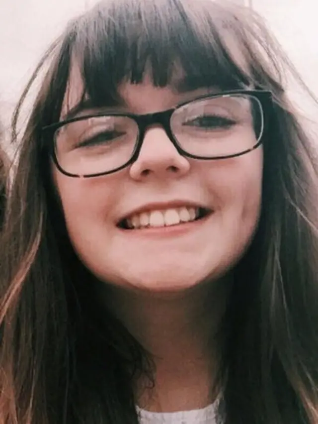 Georgina Callander sonriente