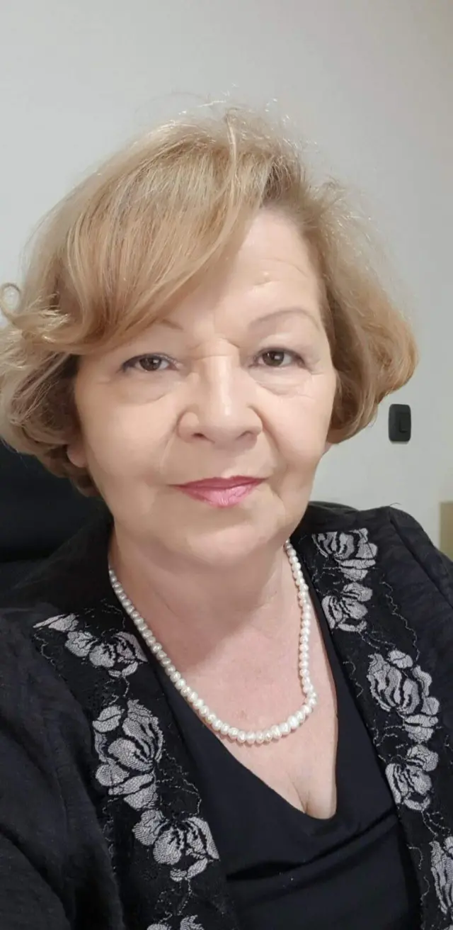 Зибија Дервишхалитовић Шаренкапић има 69 година