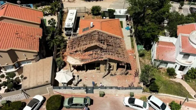 မေလ ၁၅ ရက်နေ့မှာ ပါလက်စတိုင်း ဒုံးကျည်ကြောင့် ပျက်စီးခဲ့တဲ့ အစ္စရေး စစ်ဒရော့မြို့က အိမ်တလုံး