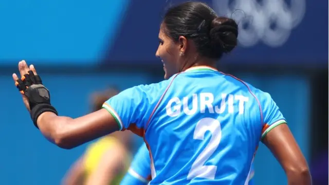 खिलाड़ी