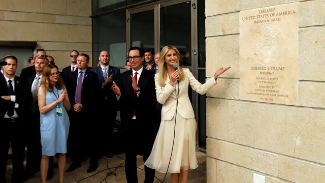 Filhaafiliado pixbetTrump, Ivanka apresenta cerimôniaafiliado pixbetinaguração da embaixada americanaafiliado pixbetJerusalém