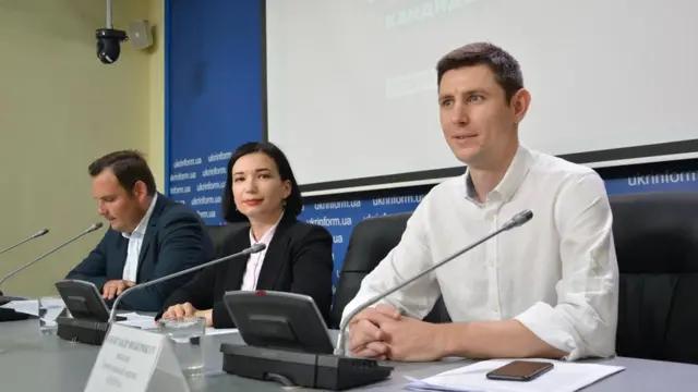 спростперігачі: Айвазовська, Клюжев, Неберикут