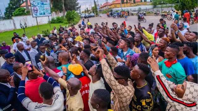 Awọn ero nibi apejọpọ kan