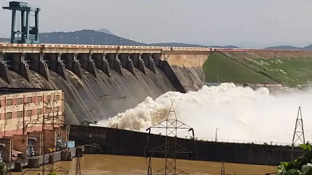 हीराकुंड बांध